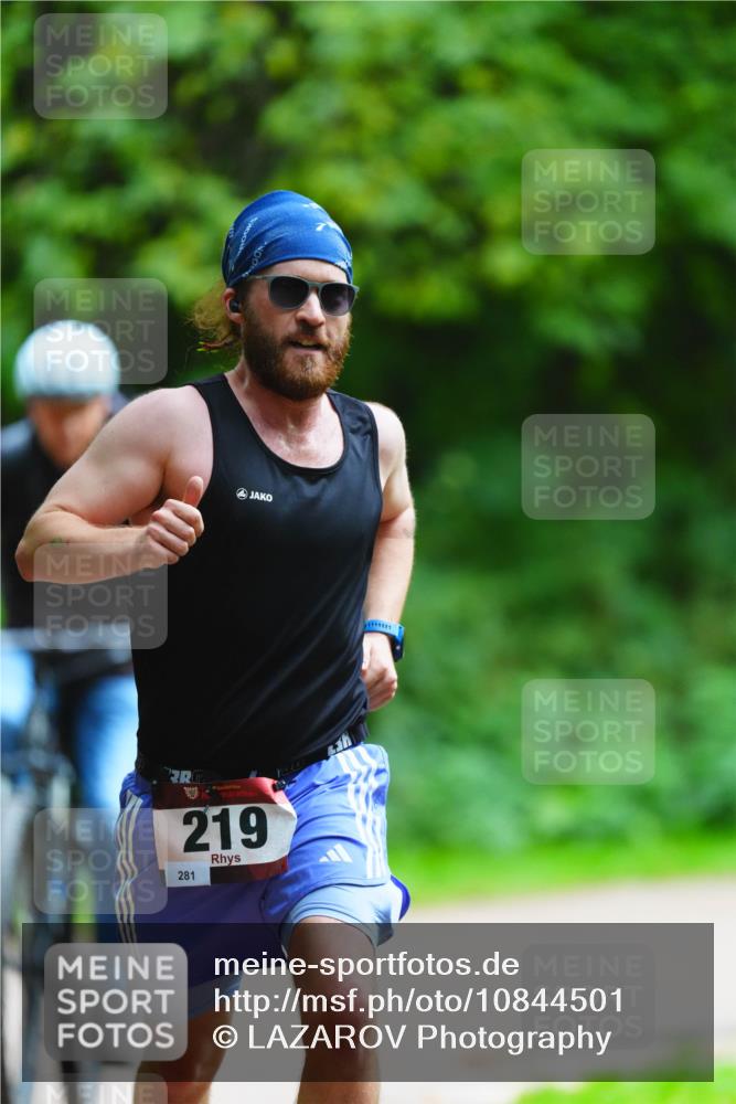 11.10.2026 - Bramfelder Halbmarathon 2026 LAZAROV Photography http://msf.ph/oto/10844501 11.10.2026 11:01:34 Laufen 219, 281 meine-sportfotos.de