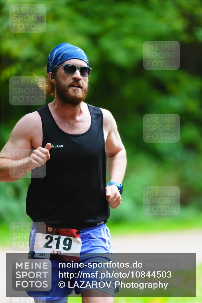 11.10.2026 - Bramfelder Halbmarathon 2026 LAZAROV Photography http://msf.ph/oto/10844503 11.10.2026 11:01:34 Laufen 219, 281 meine-sportfotos.de