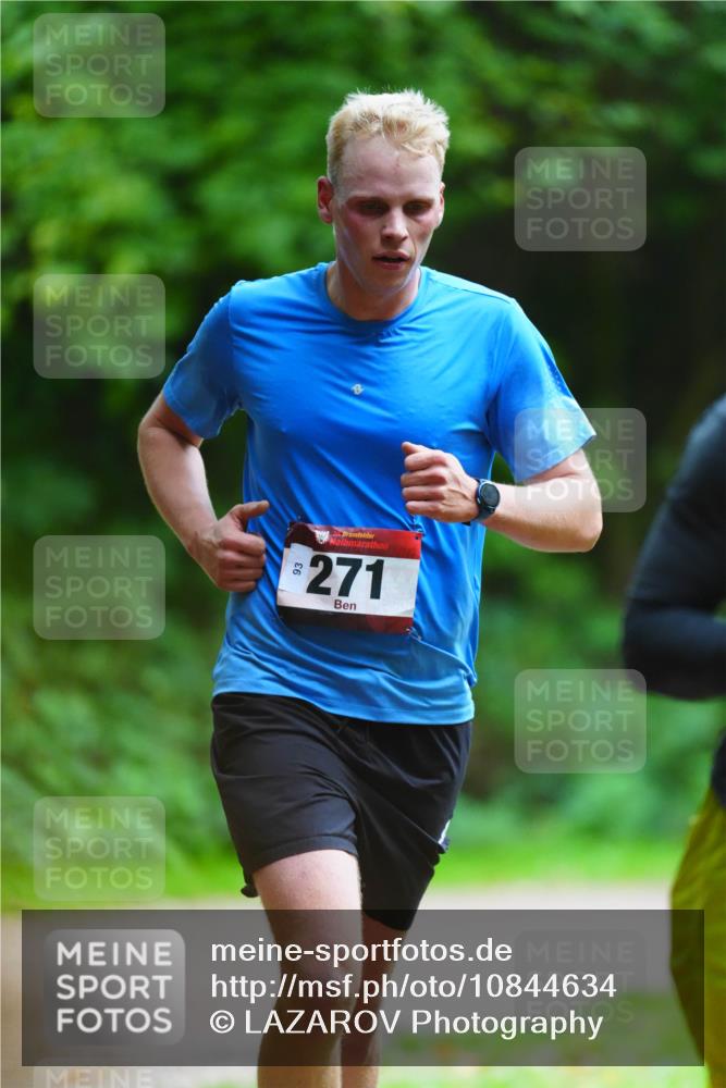 11.10.2026 - Bramfelder Halbmarathon 2026 LAZAROV Photography http://msf.ph/oto/10844634 11.10.2026 11:03:16 Laufen 271 meine-sportfotos.de