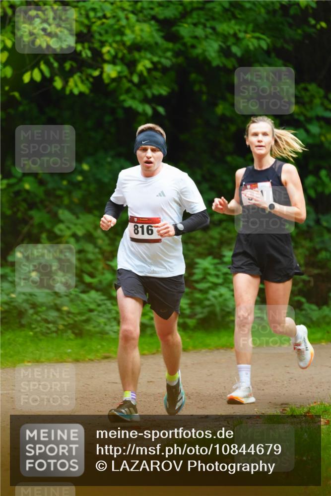 11.10.2026 - Bramfelder Halbmarathon 2026 LAZAROV Photography http://msf.ph/oto/10844679 11.10.2026 11:04:19 Laufen 816, 7 meine-sportfotos.de