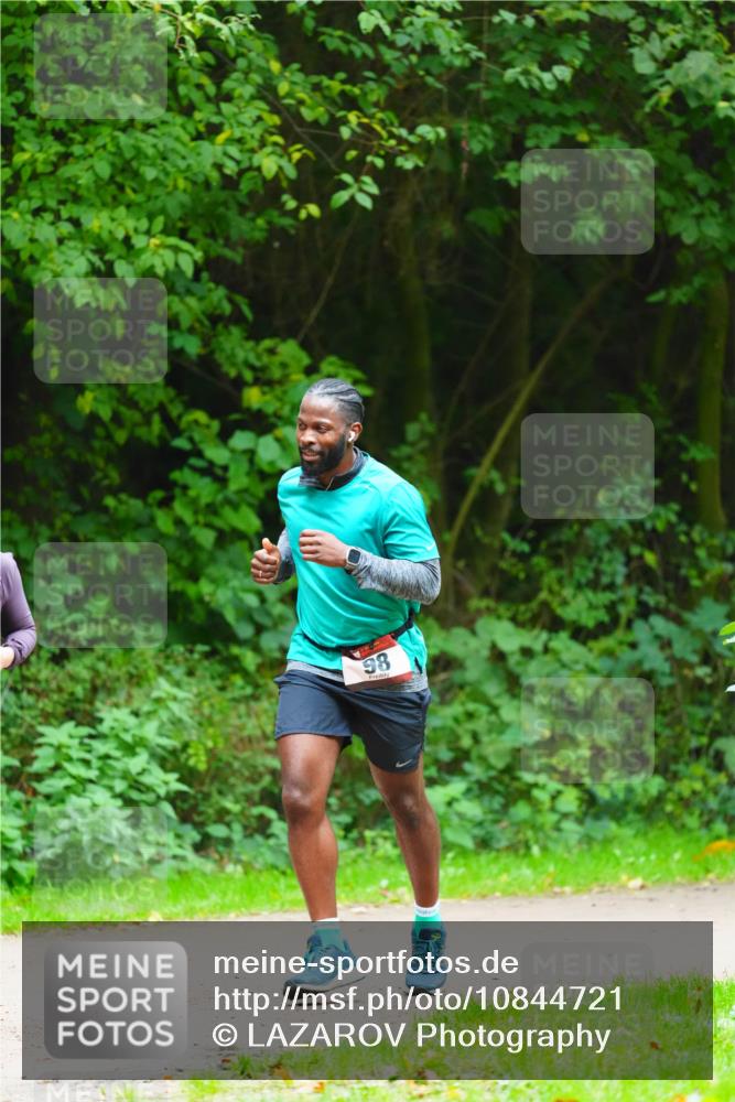 11.10.2026 - Bramfelder Halbmarathon 2026 LAZAROV Photography http://msf.ph/oto/10844721 11.10.2026 11:04:53 Laufen 98 meine-sportfotos.de