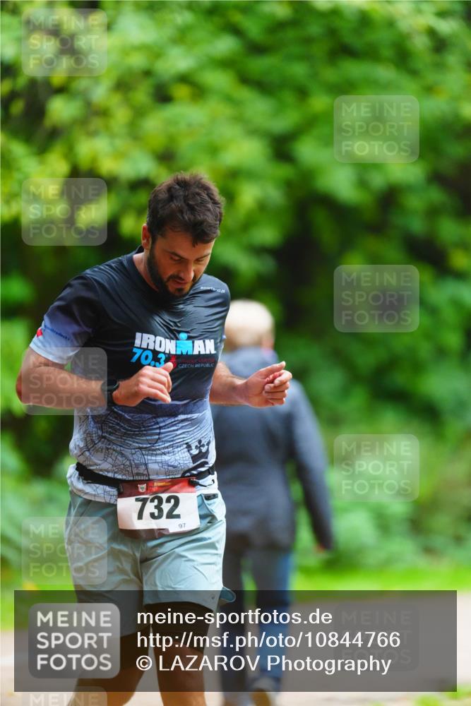 11.10.2026 - Bramfelder Halbmarathon 2026 LAZAROV Photography http://msf.ph/oto/10844766 11.10.2026 11:06:00 Laufen 70, 3, 732, 97 meine-sportfotos.de