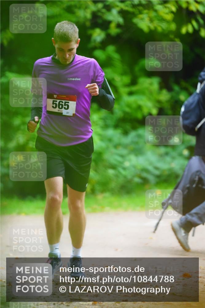 11.10.2026 - Bramfelder Halbmarathon 2026 LAZAROV Photography http://msf.ph/oto/10844788 11.10.2026 11:06:14 Laufen 565, 87 meine-sportfotos.de