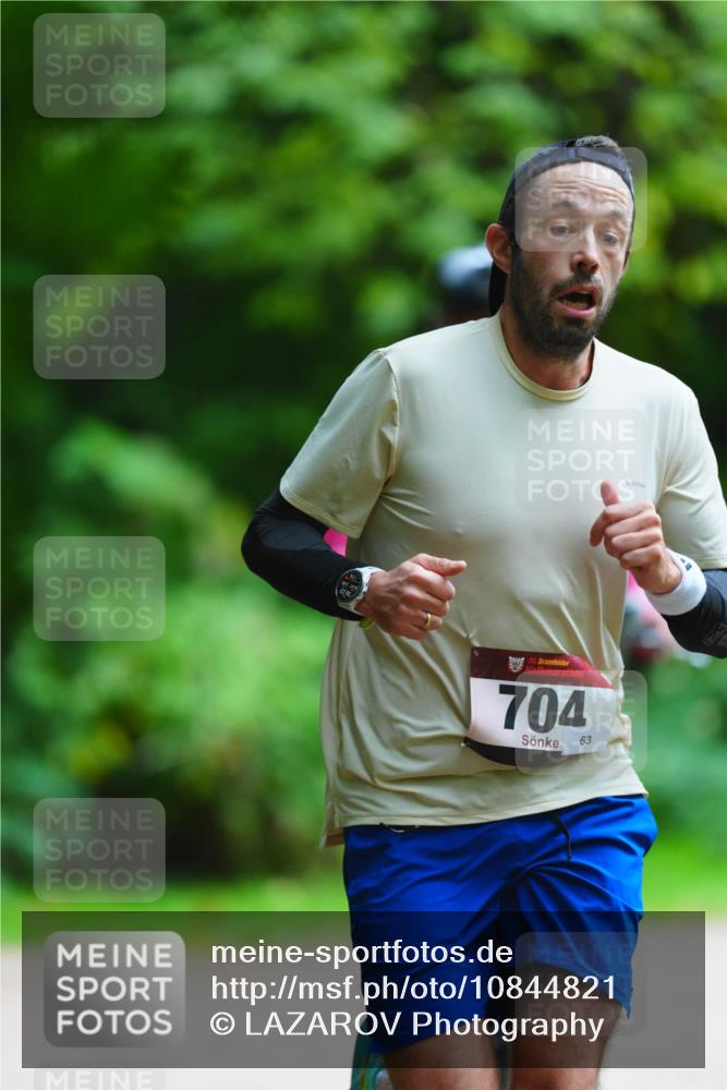 11.10.2026 - Bramfelder Halbmarathon 2026 LAZAROV Photography http://msf.ph/oto/10844821 11.10.2026 11:06:37 Laufen 704, 63 meine-sportfotos.de