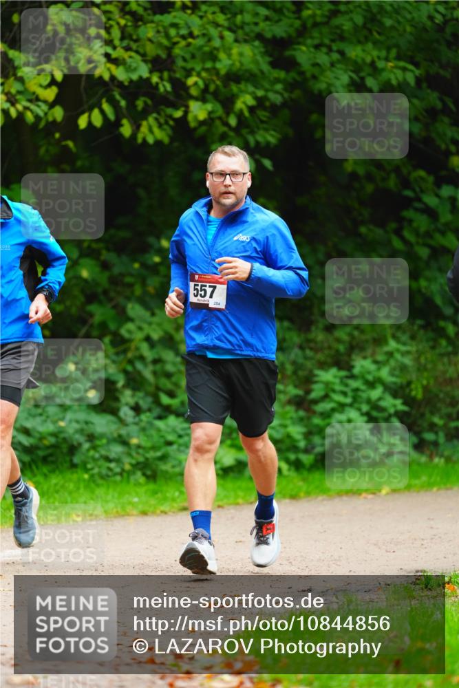 11.10.2026 - Bramfelder Halbmarathon 2026 LAZAROV Photography http://msf.ph/oto/10844856 11.10.2026 11:07:16 Laufen 557, 254 meine-sportfotos.de