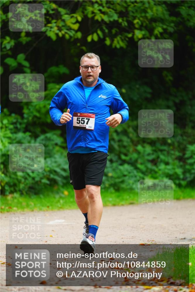 11.10.2026 - Bramfelder Halbmarathon 2026 LAZAROV Photography http://msf.ph/oto/10844859 11.10.2026 11:07:18 Laufen 557, 254 meine-sportfotos.de