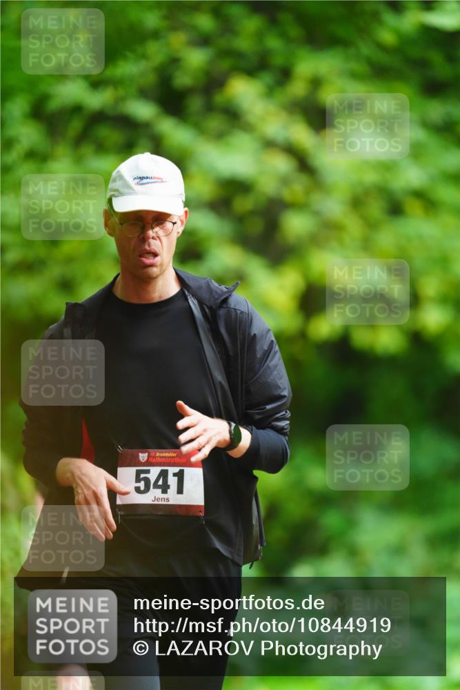 11.10.2026 - Bramfelder Halbmarathon 2026 LAZAROV Photography http://msf.ph/oto/10844919 11.10.2026 11:08:16 Laufen 5, 541 meine-sportfotos.de