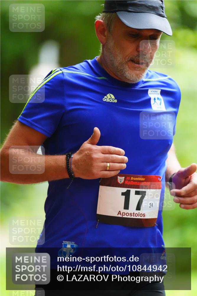 11.10.2026 - Bramfelder Halbmarathon 2026 LAZAROV Photography http://msf.ph/oto/10844942 11.10.2026 11:08:40 Laufen 35, 17, 24 meine-sportfotos.de