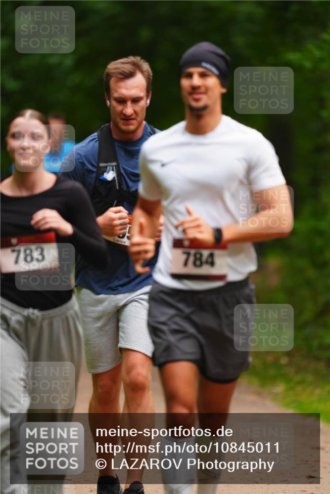 11.10.2026 - Bramfelder Halbmarathon 2026 LAZAROV Photography http://msf.ph/oto/10845011 11.10.2026 11:10:53 Laufen 783, 784 meine-sportfotos.de