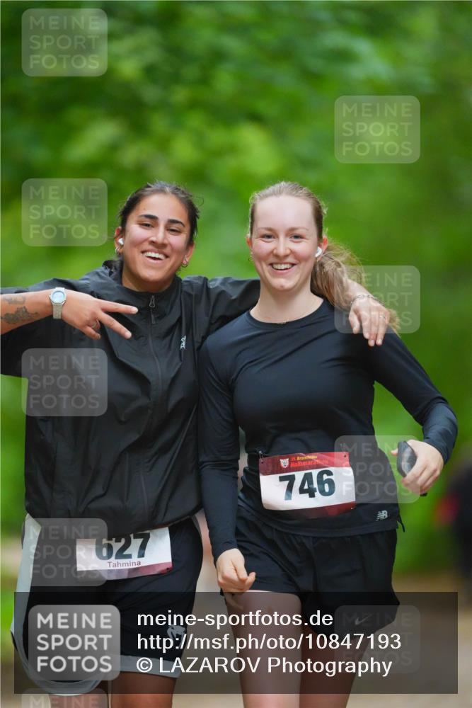 11.10.2026 - Bramfelder Halbmarathon 2026 LAZAROV Photography http://msf.ph/oto/10847193 11.10.2026 11:38:24 Laufen 627, 35, 746 meine-sportfotos.de