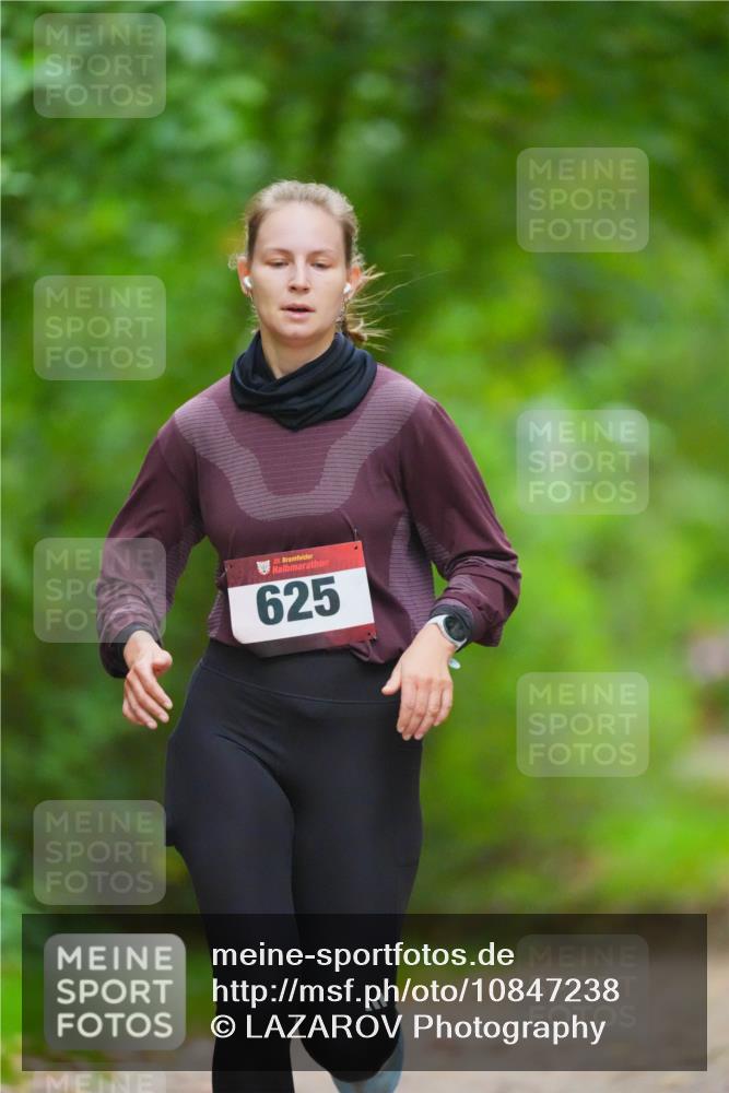 11.10.2026 - Bramfelder Halbmarathon 2026 LAZAROV Photography http://msf.ph/oto/10847238 11.10.2026 11:39:01 Laufen 35, 625 meine-sportfotos.de