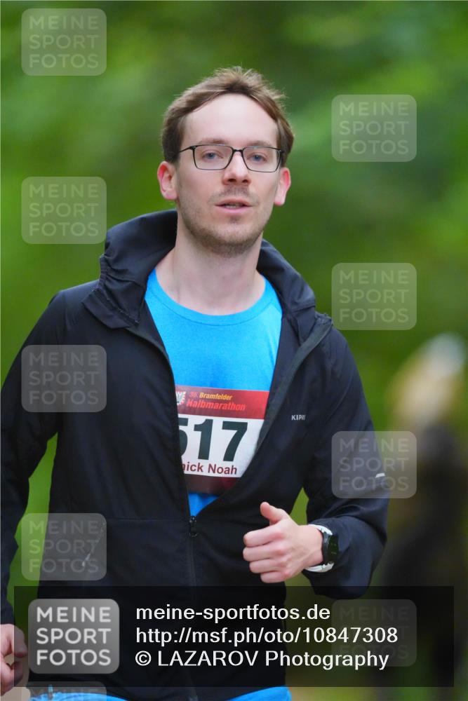 11.10.2026 - Bramfelder Halbmarathon 2026 LAZAROV Photography http://msf.ph/oto/10847308 11.10.2026 11:39:52 Laufen 35, 17 meine-sportfotos.de