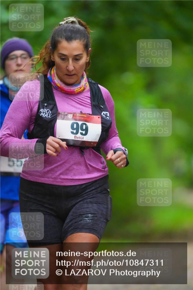 11.10.2026 - Bramfelder Halbmarathon 2026 LAZAROV Photography http://msf.ph/oto/10847311 11.10.2026 11:39:54 Laufen 55, 35, 99 meine-sportfotos.de
