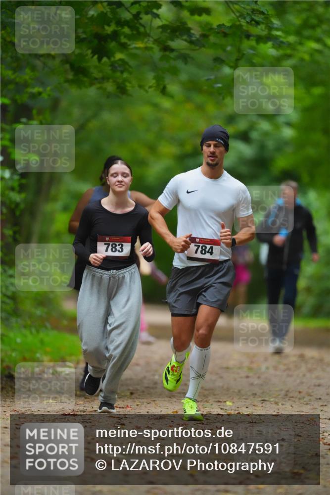 11.10.2026 - Bramfelder Halbmarathon 2026 LAZAROV Photography http://msf.ph/oto/10847591 11.10.2026 11:43:13 Laufen 783, 784 meine-sportfotos.de