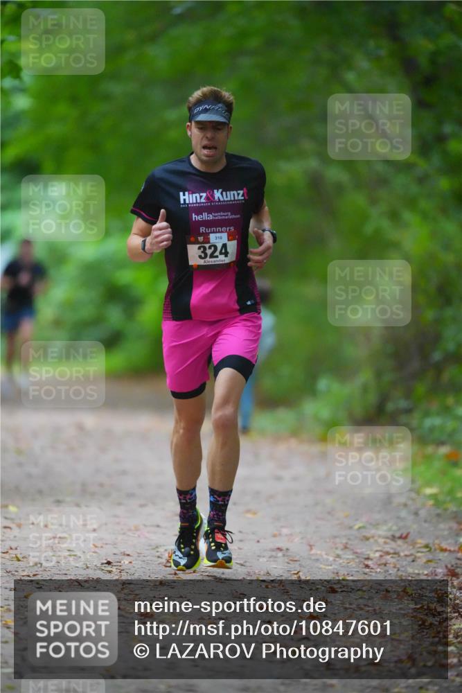 11.10.2026 - Bramfelder Halbmarathon 2026 LAZAROV Photography http://msf.ph/oto/10847601 11.10.2026 11:43:35 Laufen 310, 324 meine-sportfotos.de