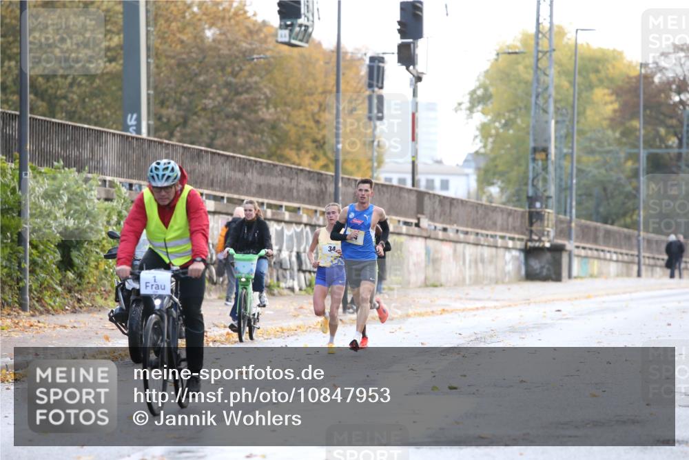 25.10.2026 - hella hamburg halbmarathon Jannik Wohlers http://msf.ph/oto/10847953 25.10.2026 10:11:44 Lombardsbrücke 47, 53, 34671 meine-sportfotos.de