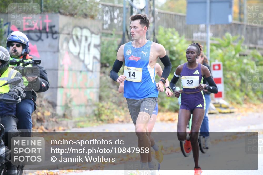 25.10.2026 - hella hamburg halbmarathon Jannik Wohlers http://msf.ph/oto/10847958 25.10.2026 10:11:49 Lombardsbrücke 14, 32, 34 meine-sportfotos.de
