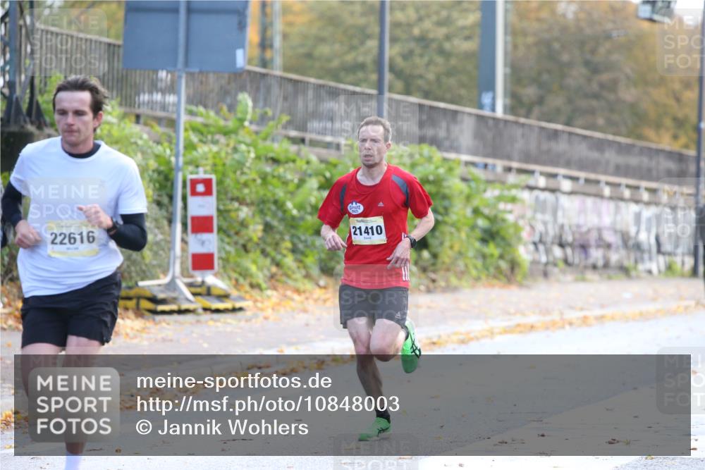 25.10.2026 - hella hamburg halbmarathon Jannik Wohlers http://msf.ph/oto/10848003 25.10.2026 10:13:27 Lombardsbrücke 35590, 22616, 21410 meine-sportfotos.de