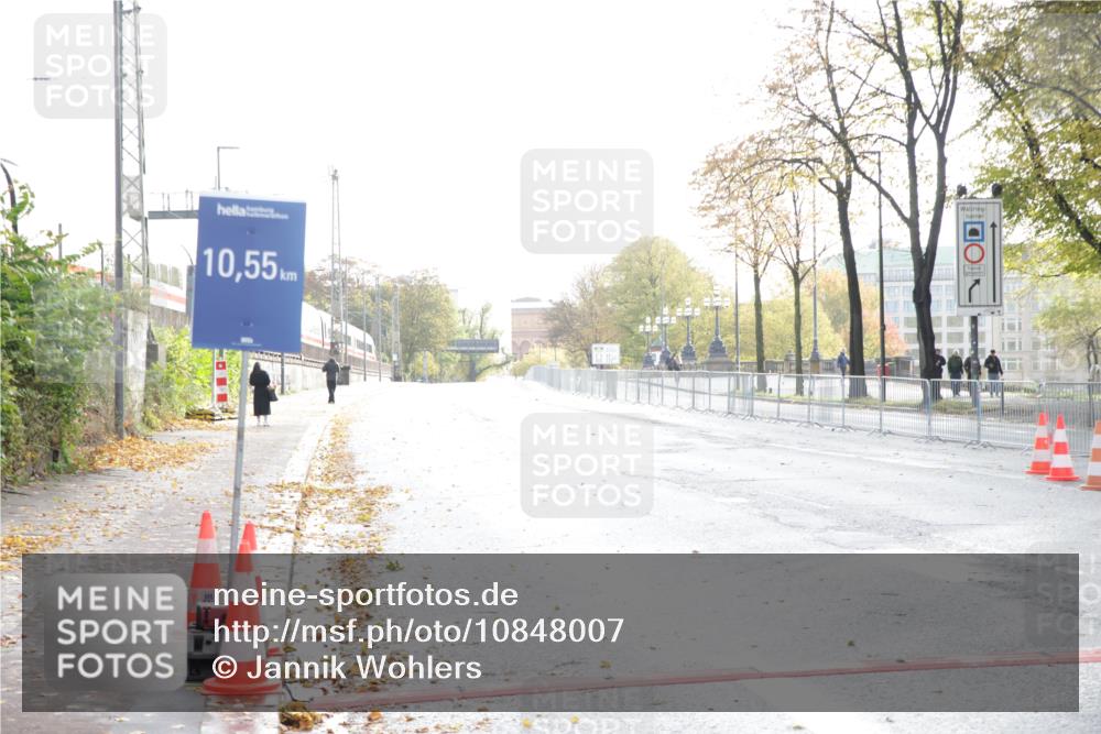 25.10.2026 - hella hamburg halbmarathon Jannik Wohlers http://msf.ph/oto/10848007 25.10.2026 10:00:32 Lombardsbrücke  meine-sportfotos.de