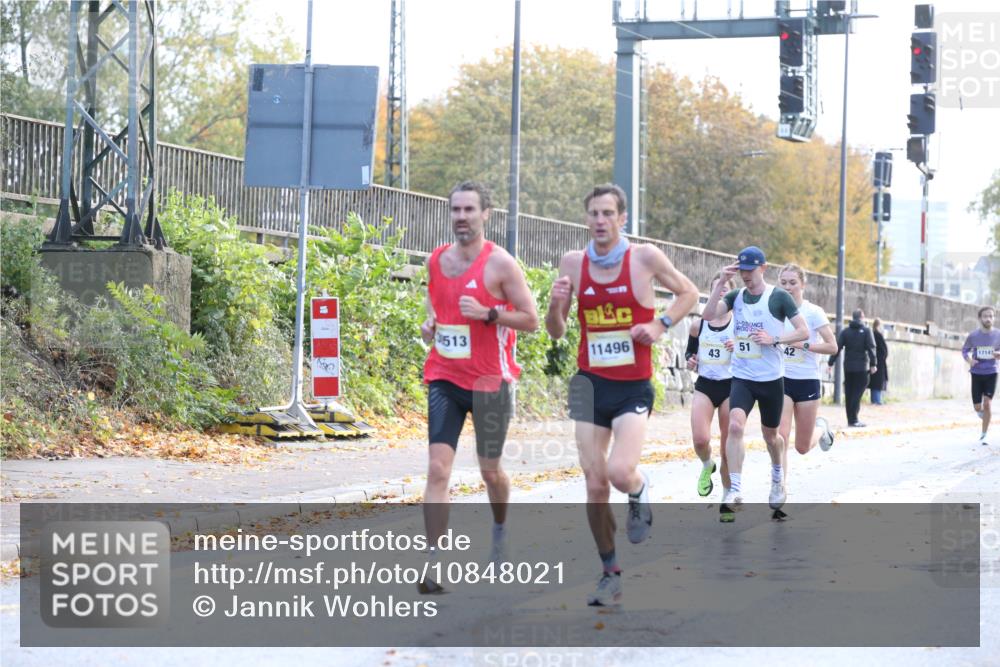 25.10.2026 - hella hamburg halbmarathon Jannik Wohlers http://msf.ph/oto/10848021 25.10.2026 10:14:00 Lombardsbrücke 11496, 30513, 43, 51 meine-sportfotos.de
