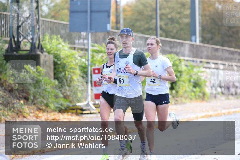 25.10.2026 - hella hamburg halbmarathon Jannik Wohlers http://msf.ph/oto/10848037 25.10.2026 10:14:02 Lombardsbrücke 11496, 30513, 43, 51, 42 meine-sportfotos.de