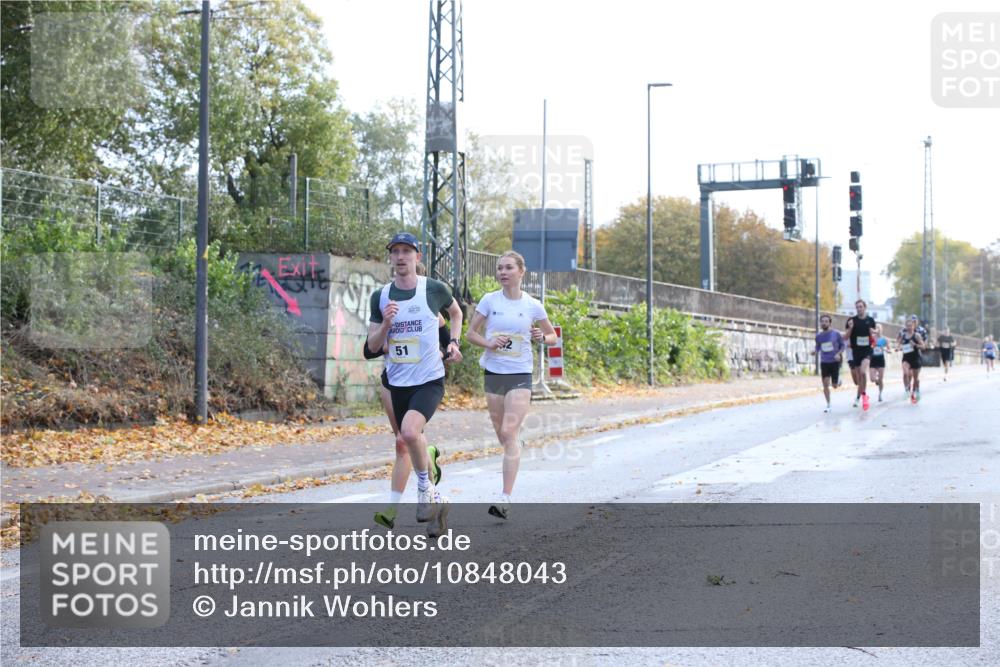 25.10.2026 - hella hamburg halbmarathon Jannik Wohlers http://msf.ph/oto/10848043 25.10.2026 10:14:03 Lombardsbrücke 30513, 11496, 43, 51, 42 meine-sportfotos.de