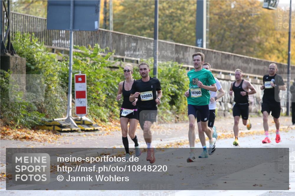 25.10.2026 - hella hamburg halbmarathon Jannik Wohlers http://msf.ph/oto/10848220 25.10.2026 10:15:22 Lombardsbrücke 21049, 20014, 25044 meine-sportfotos.de