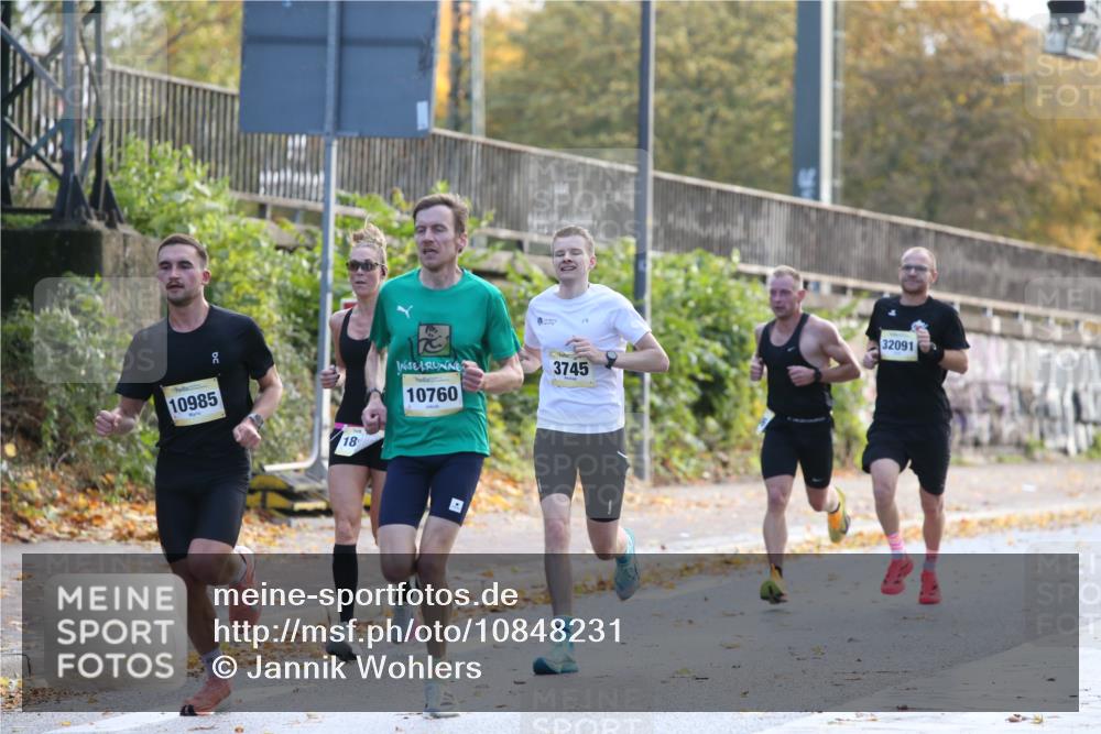 25.10.2026 - hella hamburg halbmarathon Jannik Wohlers http://msf.ph/oto/10848231 25.10.2026 10:15:24 Lombardsbrücke 21049, 20014, 25044, 10985, 10760, 3745 meine-sportfotos.de
