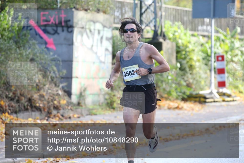 25.10.2026 - hella hamburg halbmarathon Jannik Wohlers http://msf.ph/oto/10848290 25.10.2026 10:15:49 Lombardsbrücke 33007, 17621, 35621 meine-sportfotos.de
