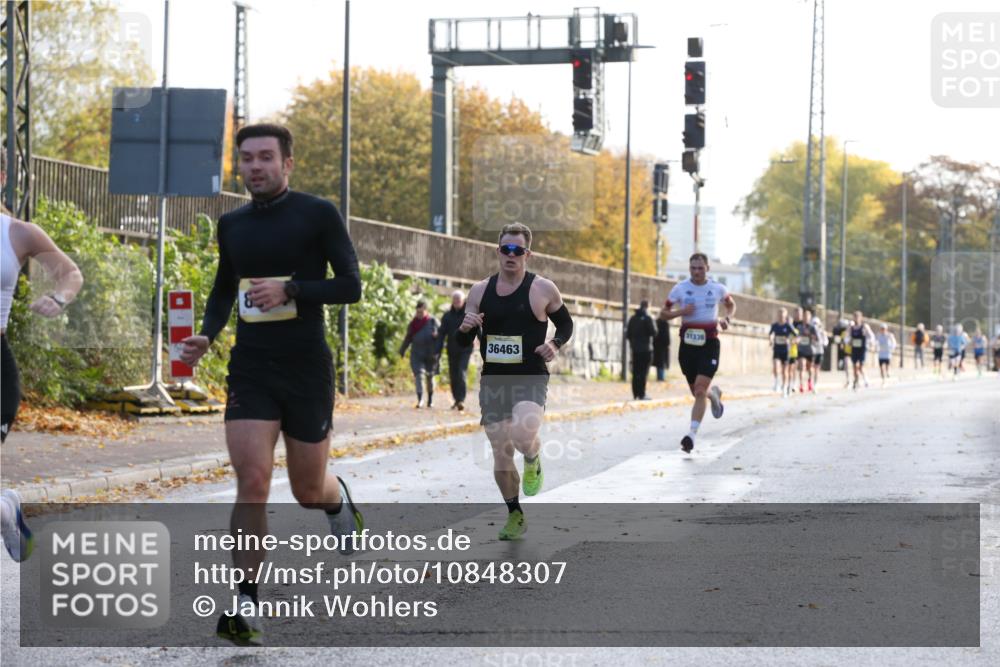 25.10.2026 - hella hamburg halbmarathon Jannik Wohlers http://msf.ph/oto/10848307 25.10.2026 10:15:55 Lombardsbrücke 34164, 8584, 36463 meine-sportfotos.de