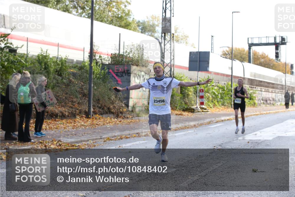 25.10.2026 - hella hamburg halbmarathon Jannik Wohlers http://msf.ph/oto/10848402 25.10.2026 10:16:29 Lombardsbrücke 23456, 36317 meine-sportfotos.de