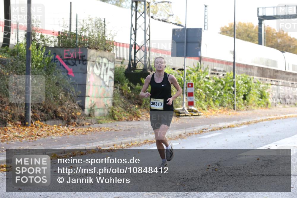 25.10.2026 - hella hamburg halbmarathon Jannik Wohlers http://msf.ph/oto/10848412 25.10.2026 10:16:31 Lombardsbrücke 23456, 36317 meine-sportfotos.de