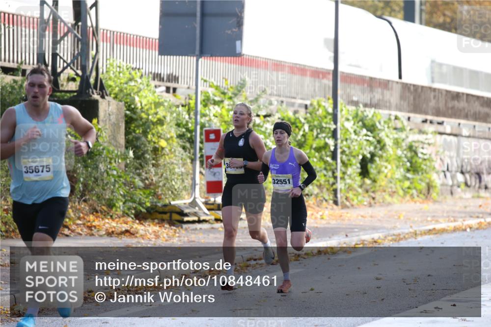 25.10.2026 - hella hamburg halbmarathon Jannik Wohlers http://msf.ph/oto/10848461 25.10.2026 10:16:48 Lombardsbrücke 3452, 36425, 35675 meine-sportfotos.de