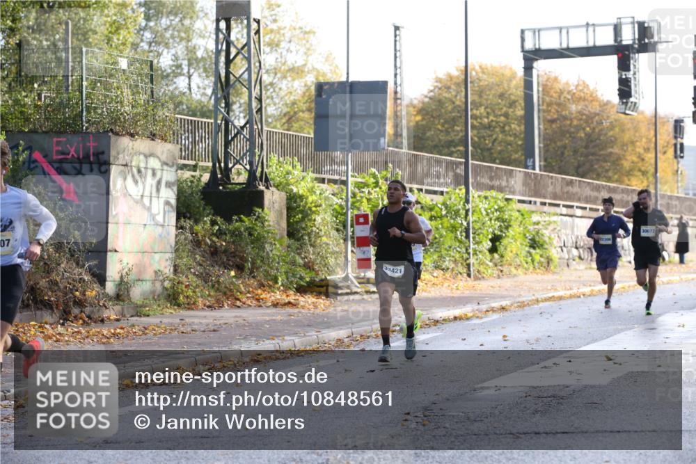 25.10.2026 - hella hamburg halbmarathon Jannik Wohlers http://msf.ph/oto/10848561 25.10.2026 10:17:30 Lombardsbrücke 11507, 33421 meine-sportfotos.de