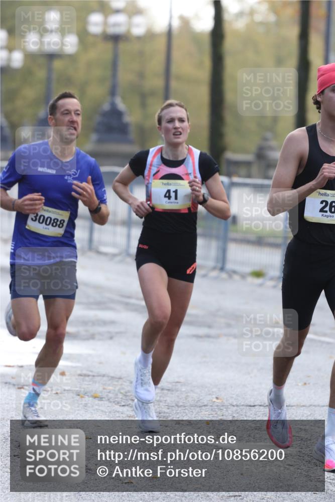 25.10.2026 - hella hamburg halbmarathon Antke Förster http://msf.ph/oto/10856200 25.10.2026 10:12:41 Lombardsbrücke 26, 30088, 41 meine-sportfotos.de