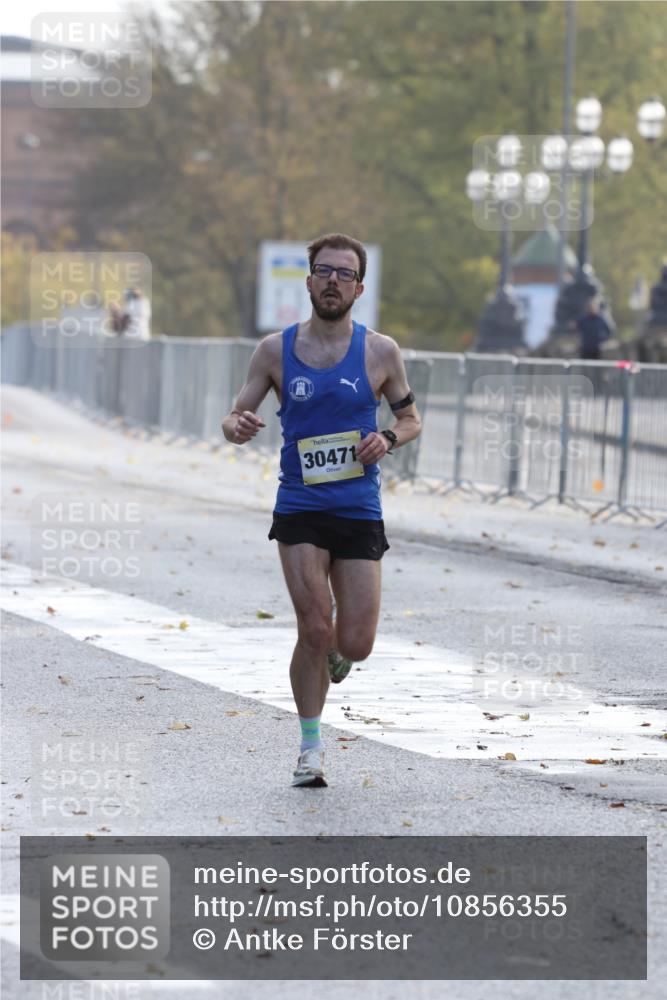 25.10.2026 - hella hamburg halbmarathon Antke Förster http://msf.ph/oto/10856355 25.10.2026 10:14:17 Lombardsbrücke 23197, 30471, 34723 meine-sportfotos.de
