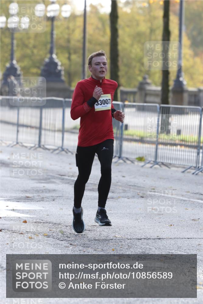 25.10.2026 - hella hamburg halbmarathon Antke Förster http://msf.ph/oto/10856589 25.10.2026 10:15:46 Lombardsbrücke 33007, 17621, 35621 meine-sportfotos.de
