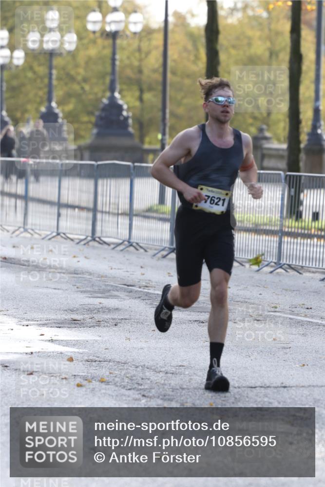 25.10.2026 - hella hamburg halbmarathon Antke Förster http://msf.ph/oto/10856595 25.10.2026 10:15:48 Lombardsbrücke 33007, 17621, 35621 meine-sportfotos.de