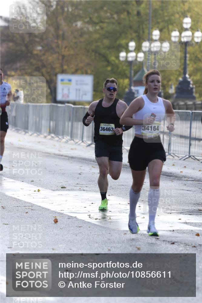 25.10.2026 - hella hamburg halbmarathon Antke Förster http://msf.ph/oto/10856611 25.10.2026 10:15:54 Lombardsbrücke 34164, 8584, 36463 meine-sportfotos.de