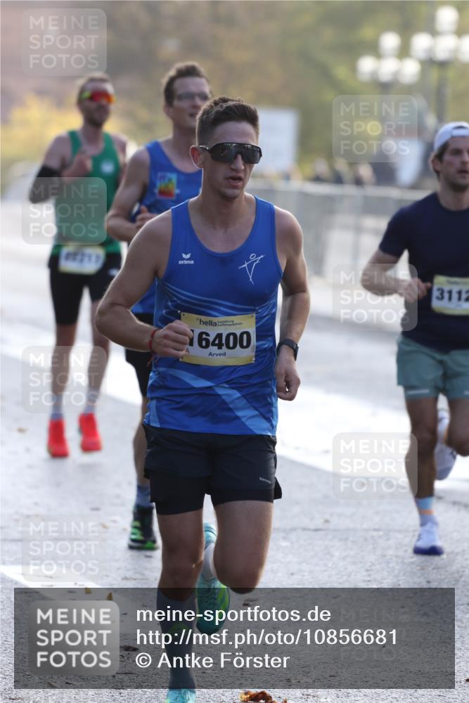 25.10.2026 - hella hamburg halbmarathon Antke Förster http://msf.ph/oto/10856681 25.10.2026 10:16:22 Lombardsbrücke 16400, 33304, 33293, 30492, 31125, 22217 meine-sportfotos.de