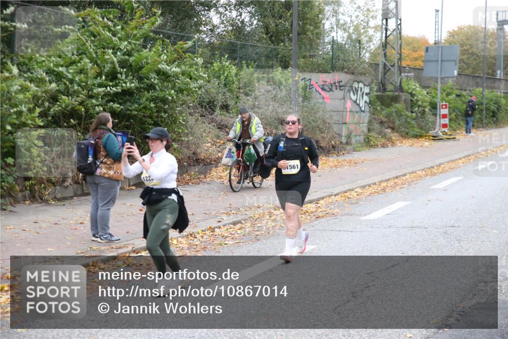 25.10.2026 - hella hamburg halbmarathon Jannik Wohlers http://msf.ph/oto/10867014 25.10.2026 12:26:28 Lombardsbrücke 17706, 8793, 12223, 31561 meine-sportfotos.de