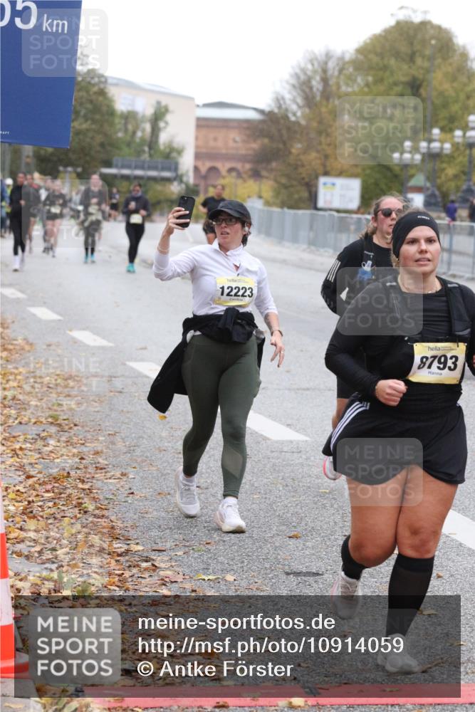 25.10.2026 - hella hamburg halbmarathon Antke Förster http://msf.ph/oto/10914059 25.10.2026 12:26:29 Lombardsbrücke 8793, 12223, 31561 meine-sportfotos.de