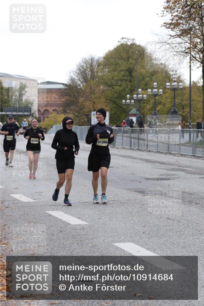 25.10.2026 - hella hamburg halbmarathon Antke Förster http://msf.ph/oto/10914684 25.10.2026 12:27:21 Lombardsbrücke 20119, 31367, 31366 meine-sportfotos.de