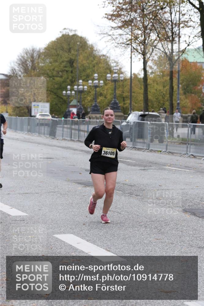 25.10.2026 - hella hamburg halbmarathon Antke Förster http://msf.ph/oto/10914778 25.10.2026 12:27:29 Lombardsbrücke 36105 meine-sportfotos.de