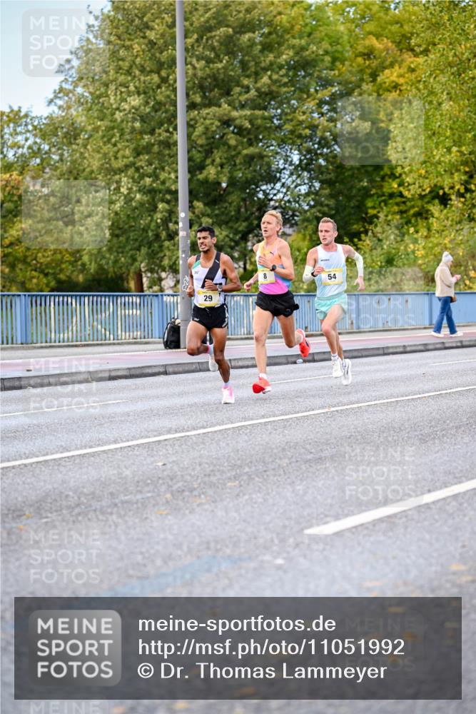 25.10.2026 - hella hamburg halbmarathon Dr. Thomas Lammeyer http://msf.ph/oto/11051992 25.10.2026 10:09:06 Kennedybrücke 29, 8, 54 meine-sportfotos.de