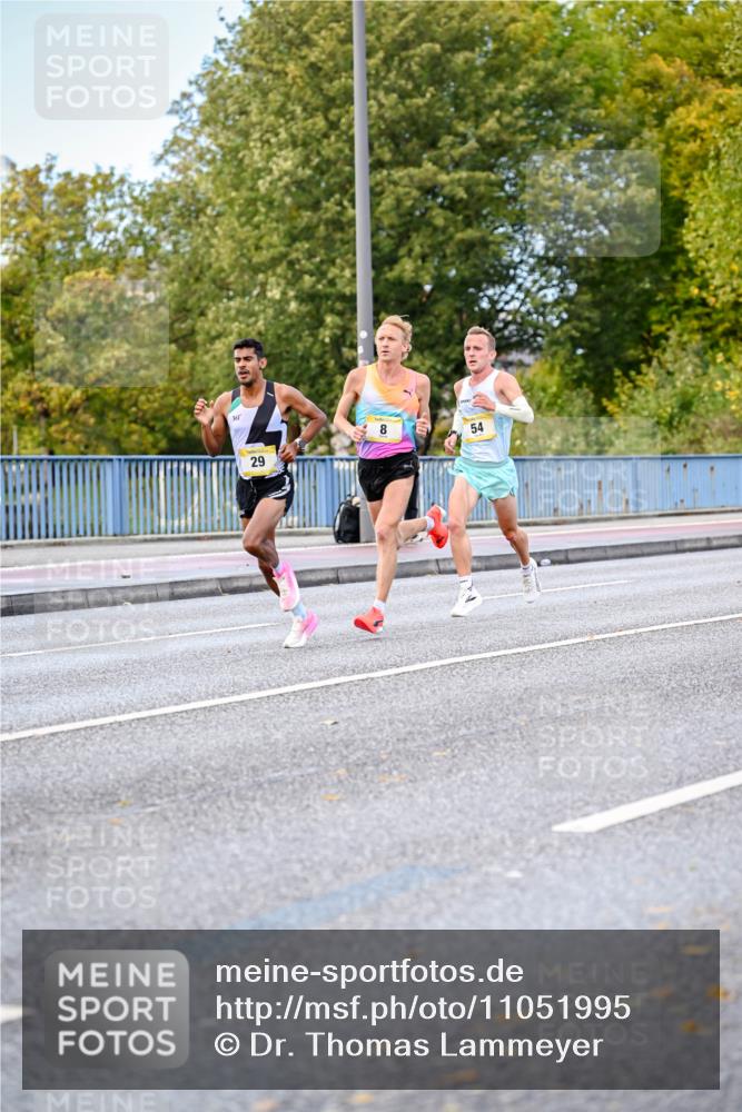 25.10.2026 - hella hamburg halbmarathon Dr. Thomas Lammeyer http://msf.ph/oto/11051995 25.10.2026 10:09:06 Kennedybrücke 361, 8, 54, 29 meine-sportfotos.de