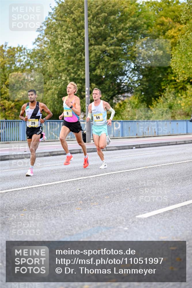 25.10.2026 - hella hamburg halbmarathon Dr. Thomas Lammeyer http://msf.ph/oto/11051997 25.10.2026 10:09:06 Kennedybrücke 8 meine-sportfotos.de