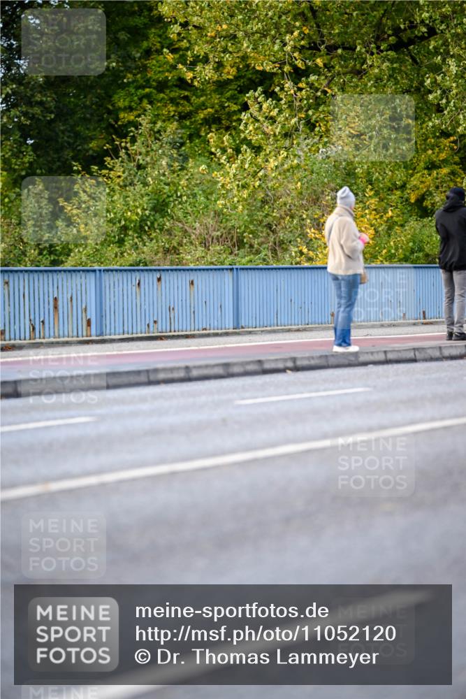 25.10.2026 - hella hamburg halbmarathon Dr. Thomas Lammeyer http://msf.ph/oto/11052120 25.10.2026 10:10:37 Kennedybrücke  meine-sportfotos.de
