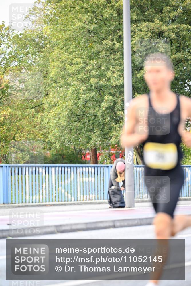 25.10.2026 - hella hamburg halbmarathon Dr. Thomas Lammeyer http://msf.ph/oto/11052145 25.10.2026 10:10:38 Kennedybrücke  meine-sportfotos.de