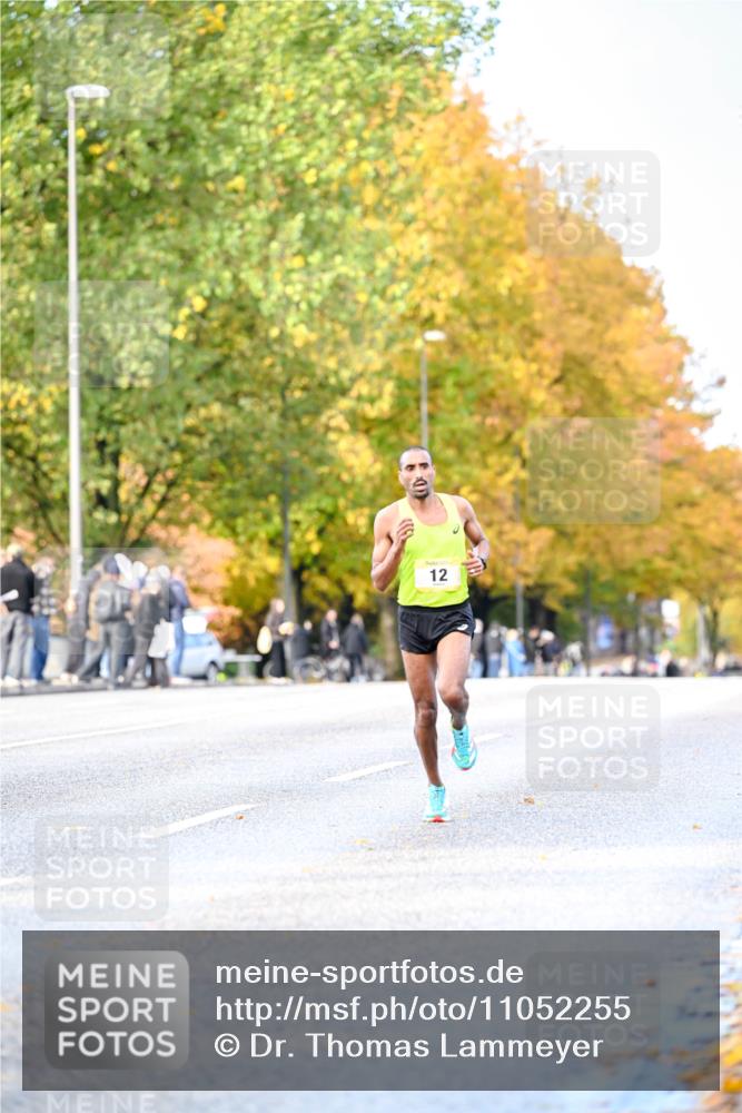 25.10.2026 - hella hamburg halbmarathon Dr. Thomas Lammeyer http://msf.ph/oto/11052255 25.10.2026 10:11:23 Kennedybrücke 2, 12 meine-sportfotos.de